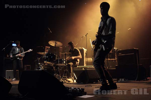 WEEKEND - 2011-11-13 - PARIS - Olympia - 